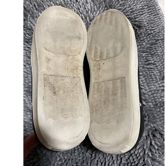 Givenchy Rottweiler Slip on - Picture 8 of 9